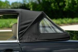 Image 22/50 of Mercedes-Benz 300 SL (1986)