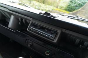 Image 18/50 of Land Rover Defender 110 Td5 (1999)