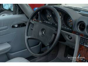 Imagen 10/28 de Mercedes-Benz 380 SL (1984)