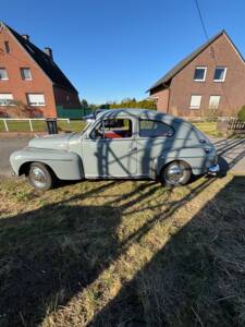 Image 5/133 of Volvo PV 444 (1954)
