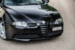Image 12/36 of Alfa Romeo 147 3.2 GTA (2003)