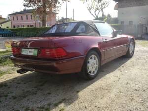 Image 11/45 of Mercedes-Benz 500 SL (1991)