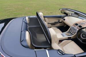 Image 50/50 of Aston Martin DB 9 Volante (2006)