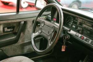 Afbeelding 22/37 van Volkswagen Passat 2.0 (1987)
