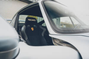 Image 63/104 of Porsche 911 Carrera RS (1995)
