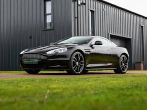 Immagine 97/98 di Aston Martin DBS (2010)