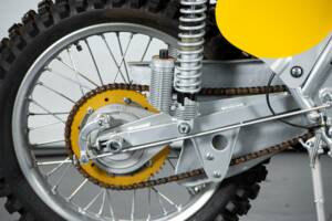 Immagine 15/50 di SWM DUMMY (1975)