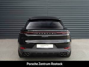 Imagen 29/34 de Porsche Cayenne Coupé E-Hybrid (2025)