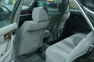 Bild 36/50 von Mercedes-Benz 300 SEL (1991)