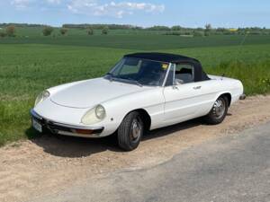 Bild 20/29 von Alfa Romeo Spider 1300 Junior (1971)