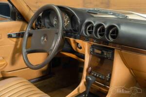 Immagine 10/29 di Mercedes-Benz 380 SL (1983)