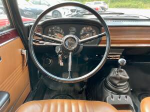 Image 16/23 of Alfa Romeo Giulia 1300 Super (1972)