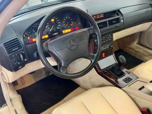 Image 23/48 of Mercedes-Benz 300 SL-24 (1992)