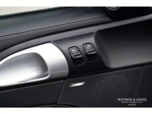 Bild 36/39 von Porsche 911 Carrera 4 (2006)