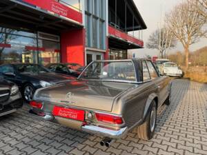 Image 5/30 of Mercedes-Benz 230 SL (1965)