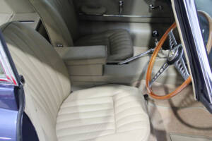 Bild 30/39 von Jaguar E-Type 4.2 (1966)