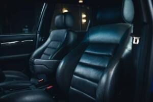 Image 10/15 de Audi S6 Plus Avant (1996)