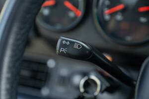 Immagine 41/50 di Porsche 911 Carrera 4S (1996)