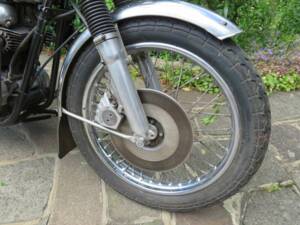 Image 33/47 of Norton Commando 850 Roadster (1974)