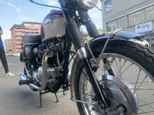 Image 4/15 of Triumph Bonneville T120 (1968)