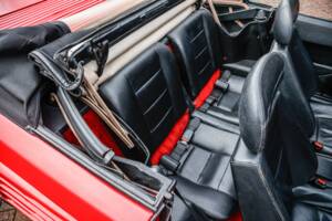 Image 33/42 of Ferrari Mondial T (1990)