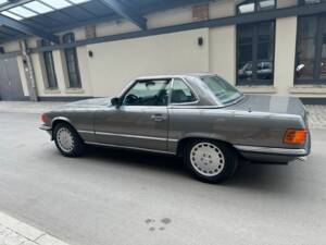 Afbeelding 11/40 van Mercedes-Benz 420 SL (1986)