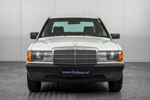 Image 13/50 of Mercedes-Benz 190 D (1985)