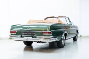 Afbeelding 4/47 van Mercedes-Benz 300 SE (1967)