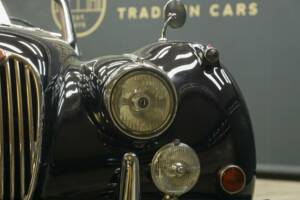 Image 38/50 of Jaguar XK 140 DHC (1955)
