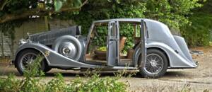 Image 18/50 of Alvis 4.3 Liter Saloon (1940)