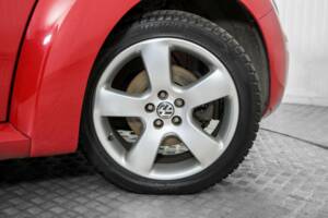 Image 44/50 de Volkswagen New Beetle 2.0 (2006)