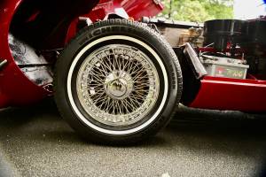 Image 41/50 of Jaguar E-Type (1969)