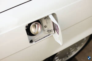 Image 75/85 of Mercedes-Benz 560 SL (1986)