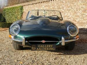 Image 41/50 de Jaguar Type E 4.2 (1967)