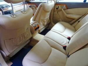 Bild 10/41 von Mercedes-Benz S 500 (1999)
