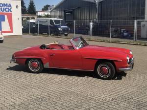 Image 31/45 of Mercedes-Benz 190 SL (1960)