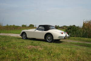 Immagine 26/58 di Jaguar XK 150 3.4 S OTS (1958)
