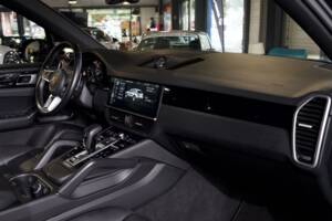 Image 5/17 of Porsche Cayenne E-Hybrid (2018)