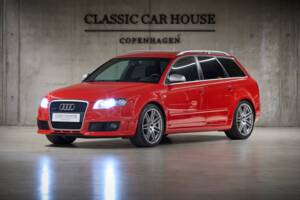 Image 4/95 of Audi RS4 Avant (2006)