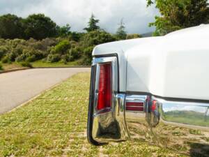 Afbeelding 14/19 van Cadillac Fleetwood Eldorado Convertible (1972)