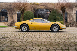 Image 4/25 de Ferrari Dino 246 GT (1970)