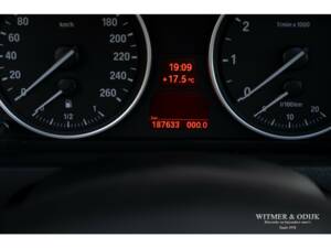 Bild 11/26 von BMW X5 xDrive48i (2007)
