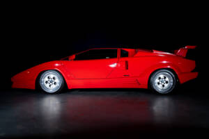 Immagine 9/34 di Lamborghini Countach 25th Anniversary (1989)