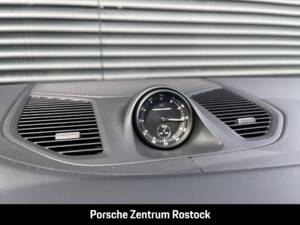 Bild 25/31 von Porsche Cayenne Coupé E-Hybrid (2025)