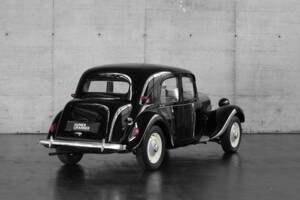 Image 4/50 of Citroën Traction Avant 11 BL (1953)