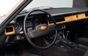 Image 15/26 of Jaguar XJ-S V12 Lynx Eventer (1985)