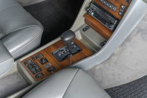 Image 26/50 of Mercedes-Benz 500 SEL (1988)