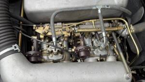 Image 21/23 of Mercedes-Benz 190 SL (1959)