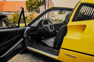 Bild 32/55 von Ferrari 328 GTS (1986)