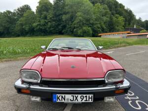 Image 2/40 of Jaguar XJS 5.3 V12 (1991)